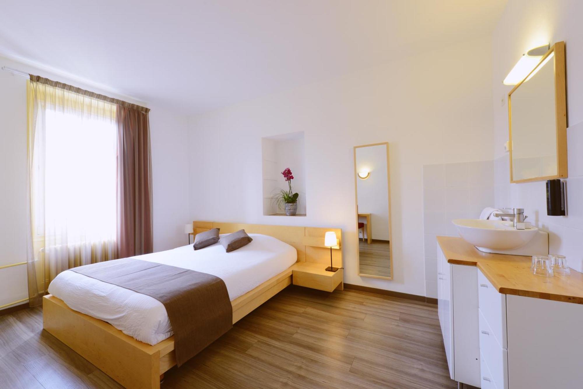 Hotel Du Marche Lausanne Room photo